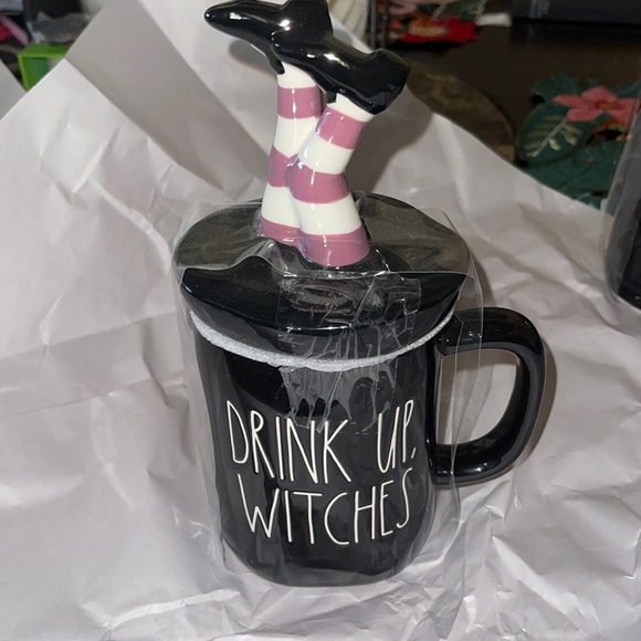 Rae Dunn Halloween Mug with Topper - Picture 1 of 5